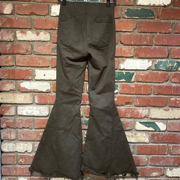 SHOW ME YOUR MUMU  olive green Berkley Bells New - Picture 7 of 8